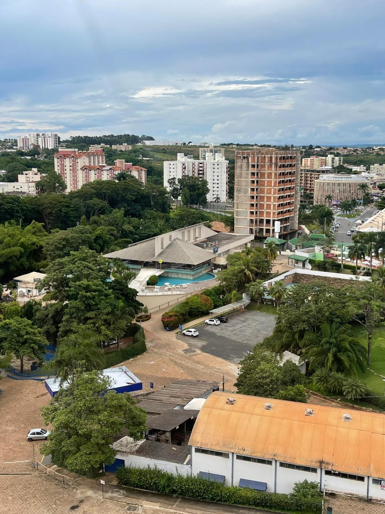 Flat Ctc - Golden Thermas - Torre B *